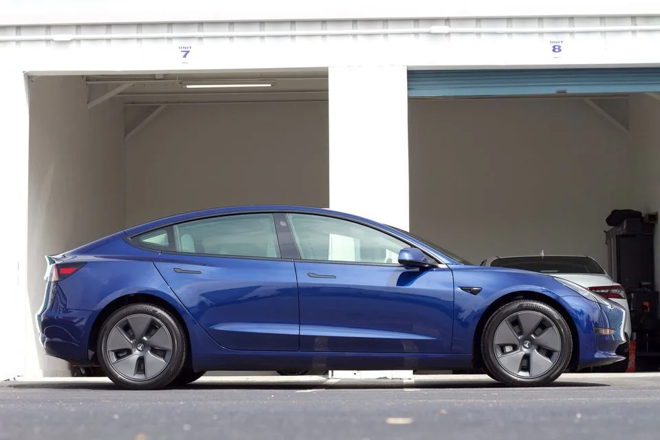 Tesla ceramic coating in St. Petersburg, FL